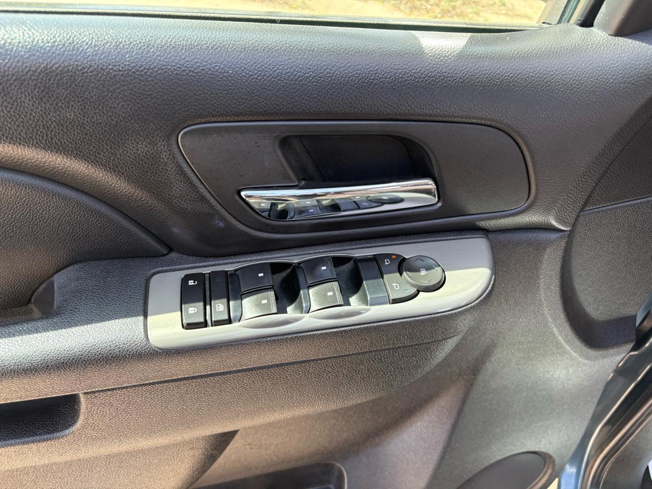 Chevrolet Tahoe  2010