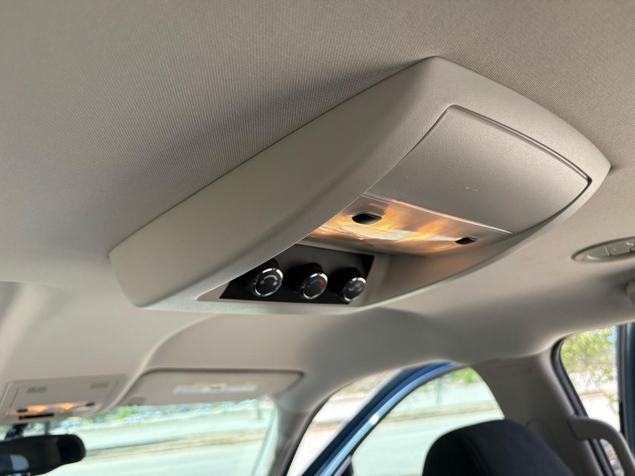 Chevrolet Tahoe  2010