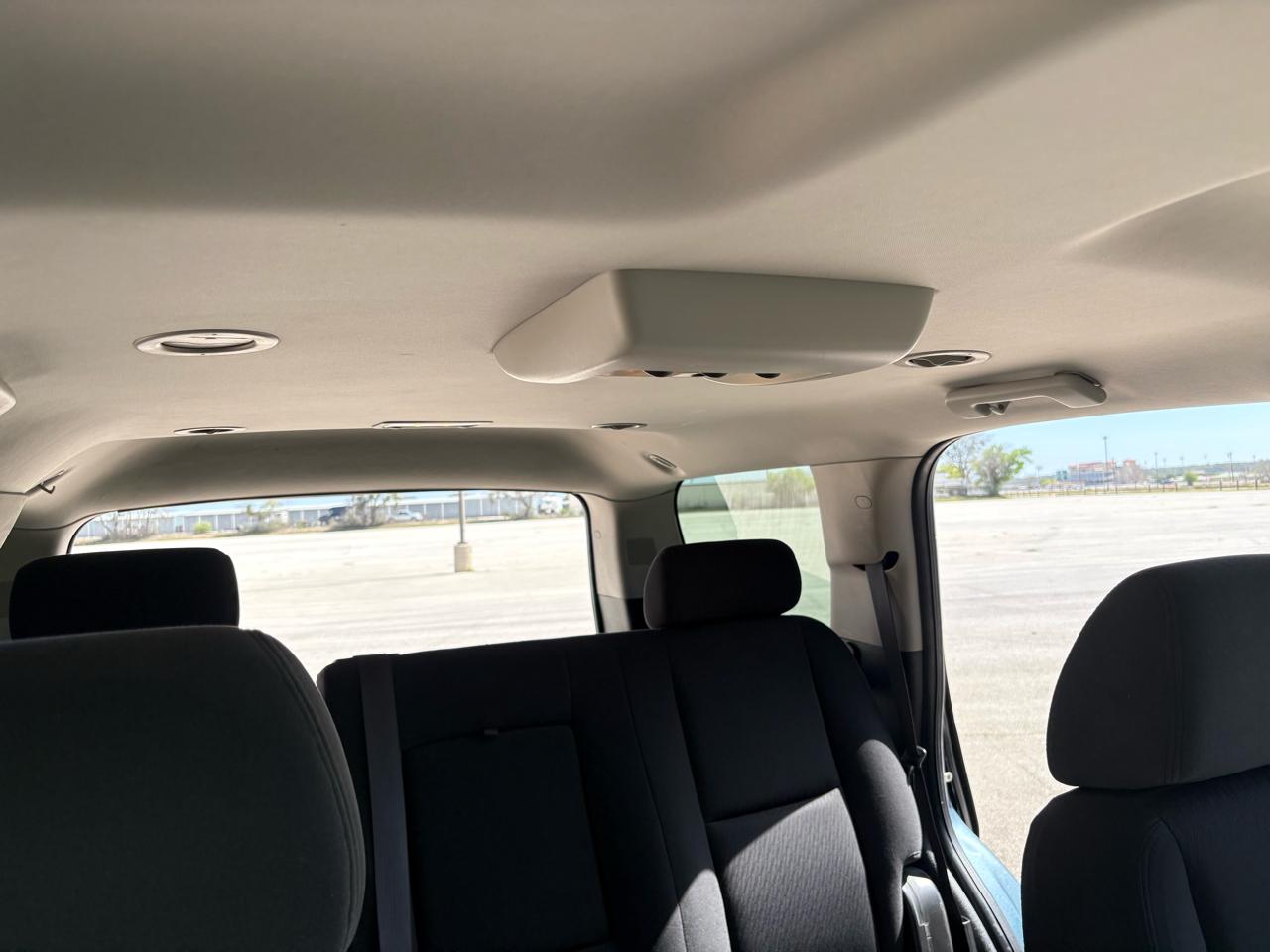 Chevrolet Tahoe  2010