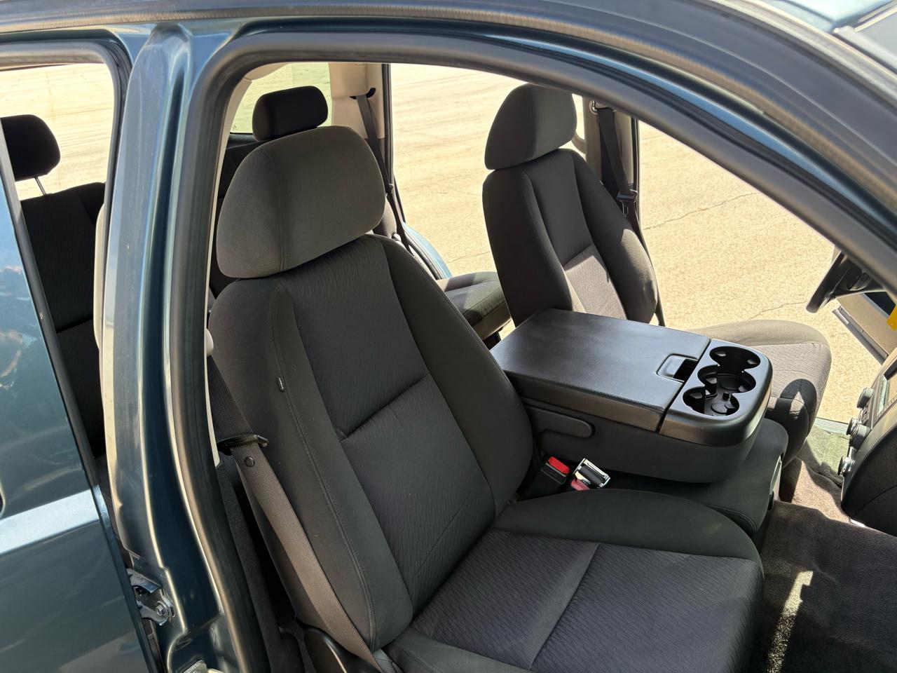 Chevrolet Tahoe  2010