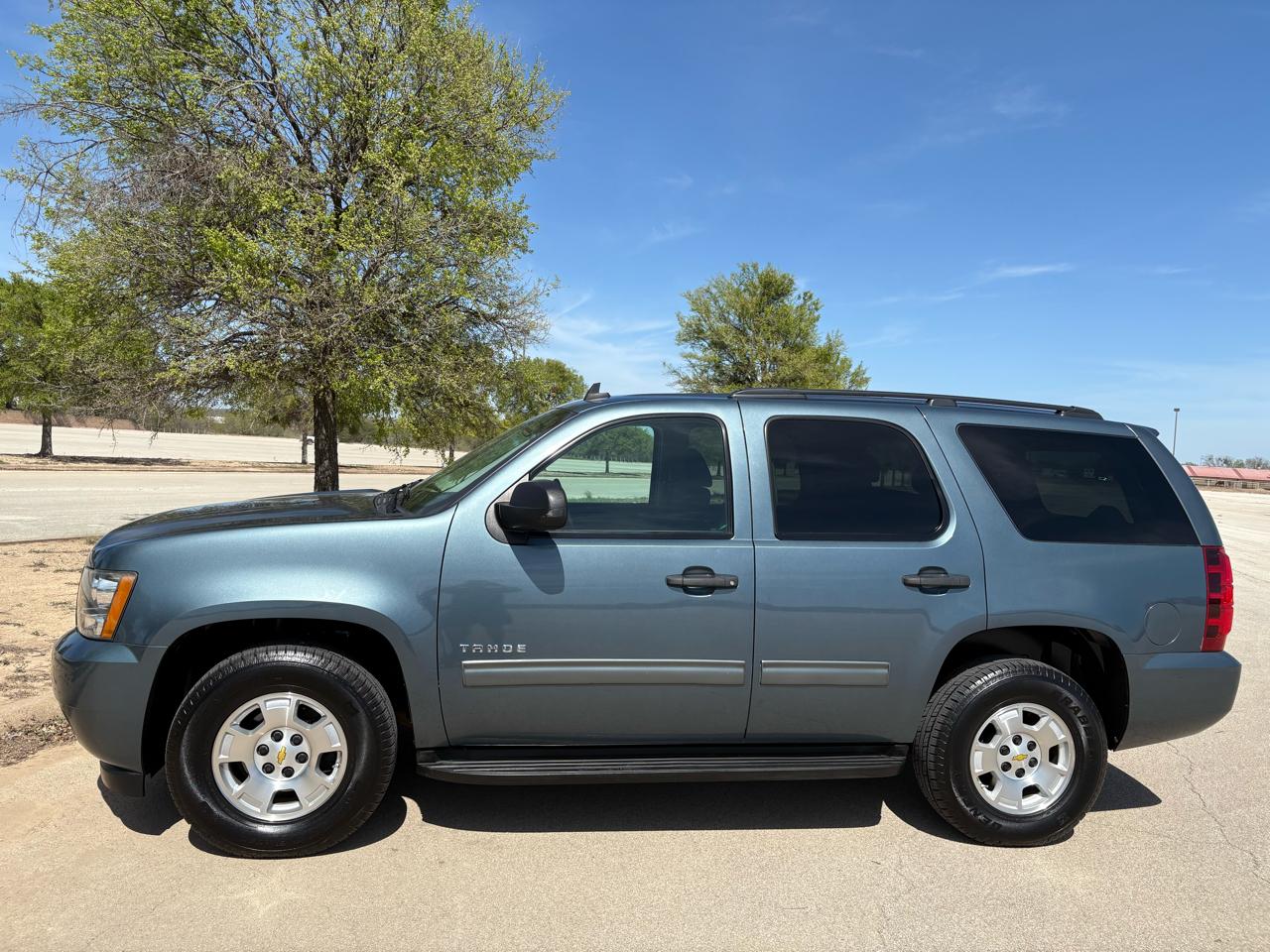 Chevrolet Tahoe  2010