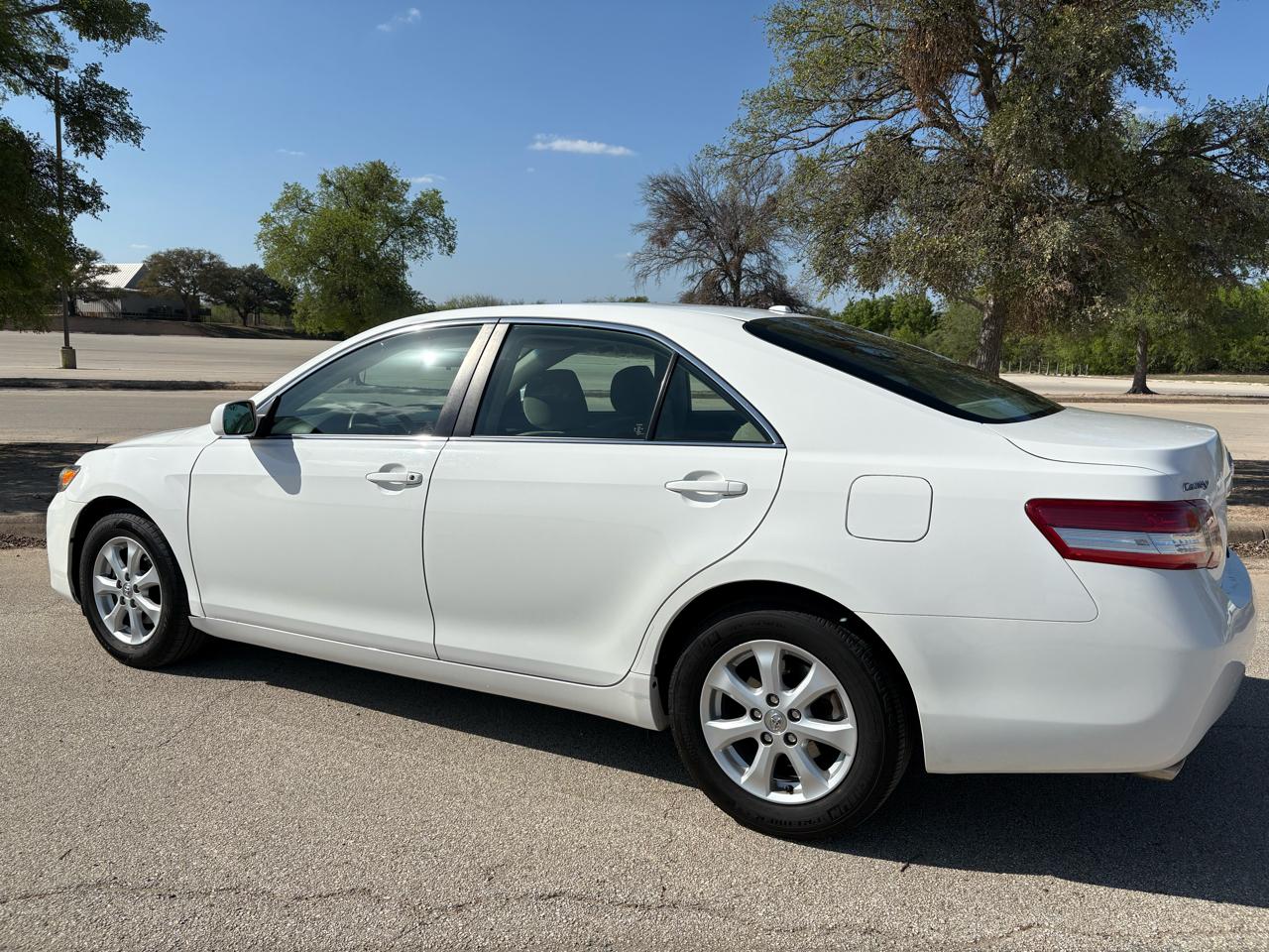 Toyota Camry  2010