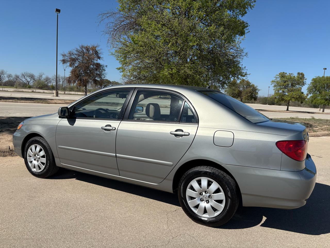 Toyota Corolla  2003