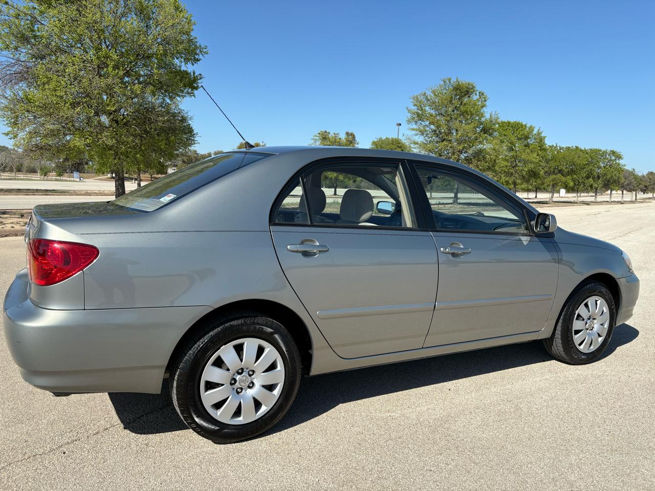 Toyota Corolla  2003
