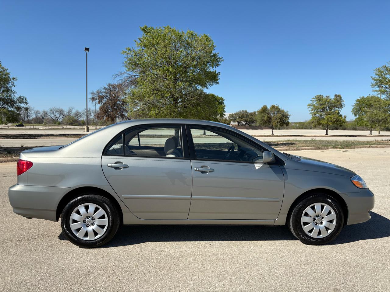 Toyota Corolla  2003