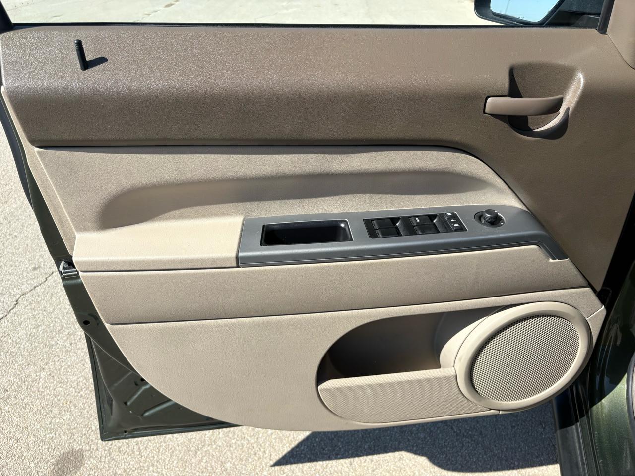 Jeep Patriot 2WD 4dr Sport 2007