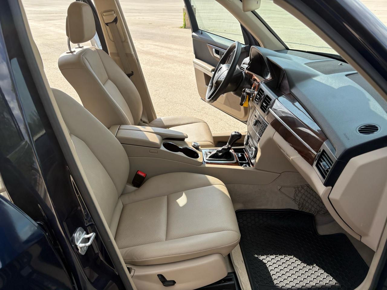 Mercedes-Benz GLK-Class  2012