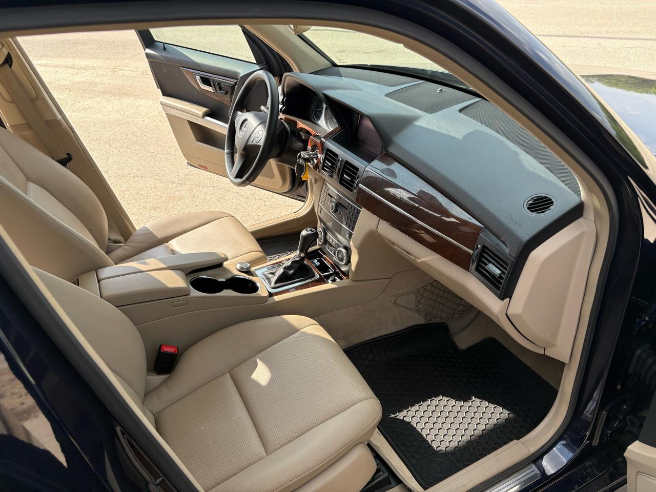 Mercedes-Benz GLK-Class  2012