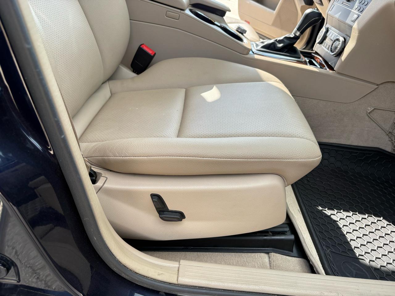 Mercedes-Benz GLK-Class  2012