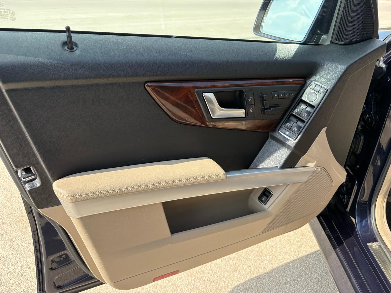 Mercedes-Benz GLK-Class  2012