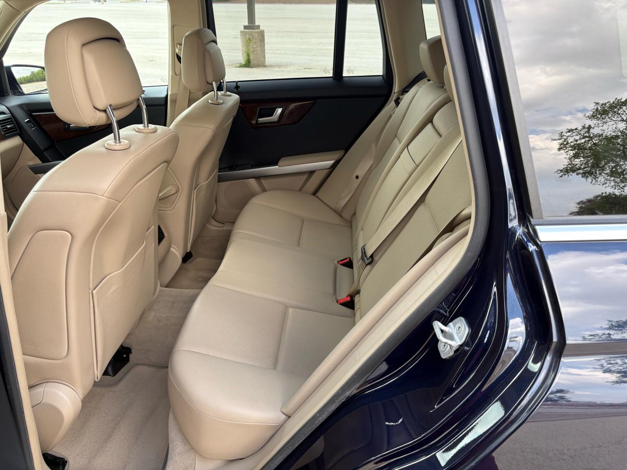 Mercedes-Benz GLK-Class  2012