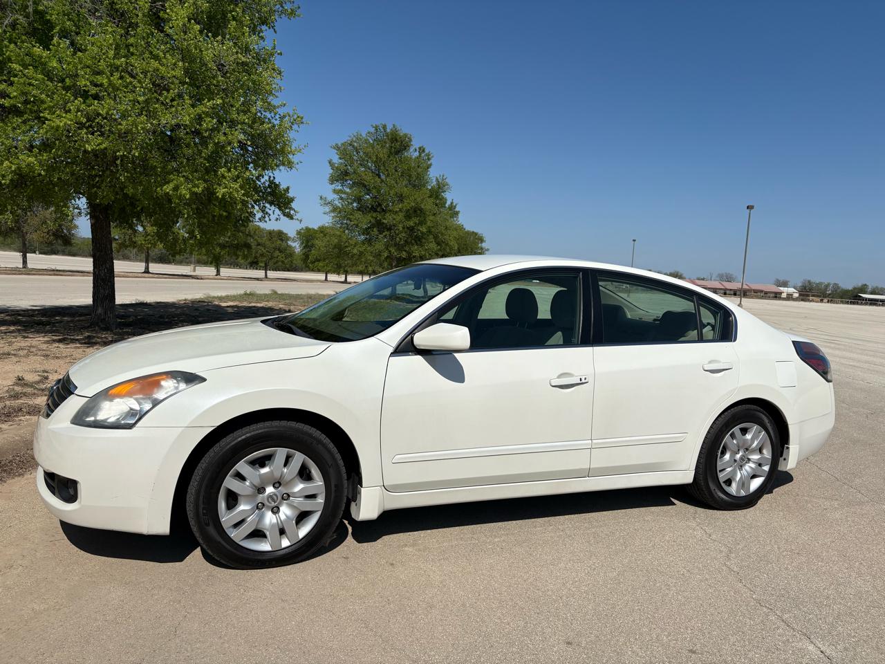 Nissan Altima  2009