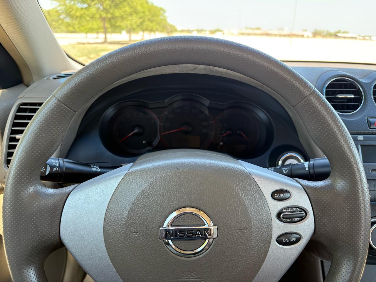 Nissan Altima  2009