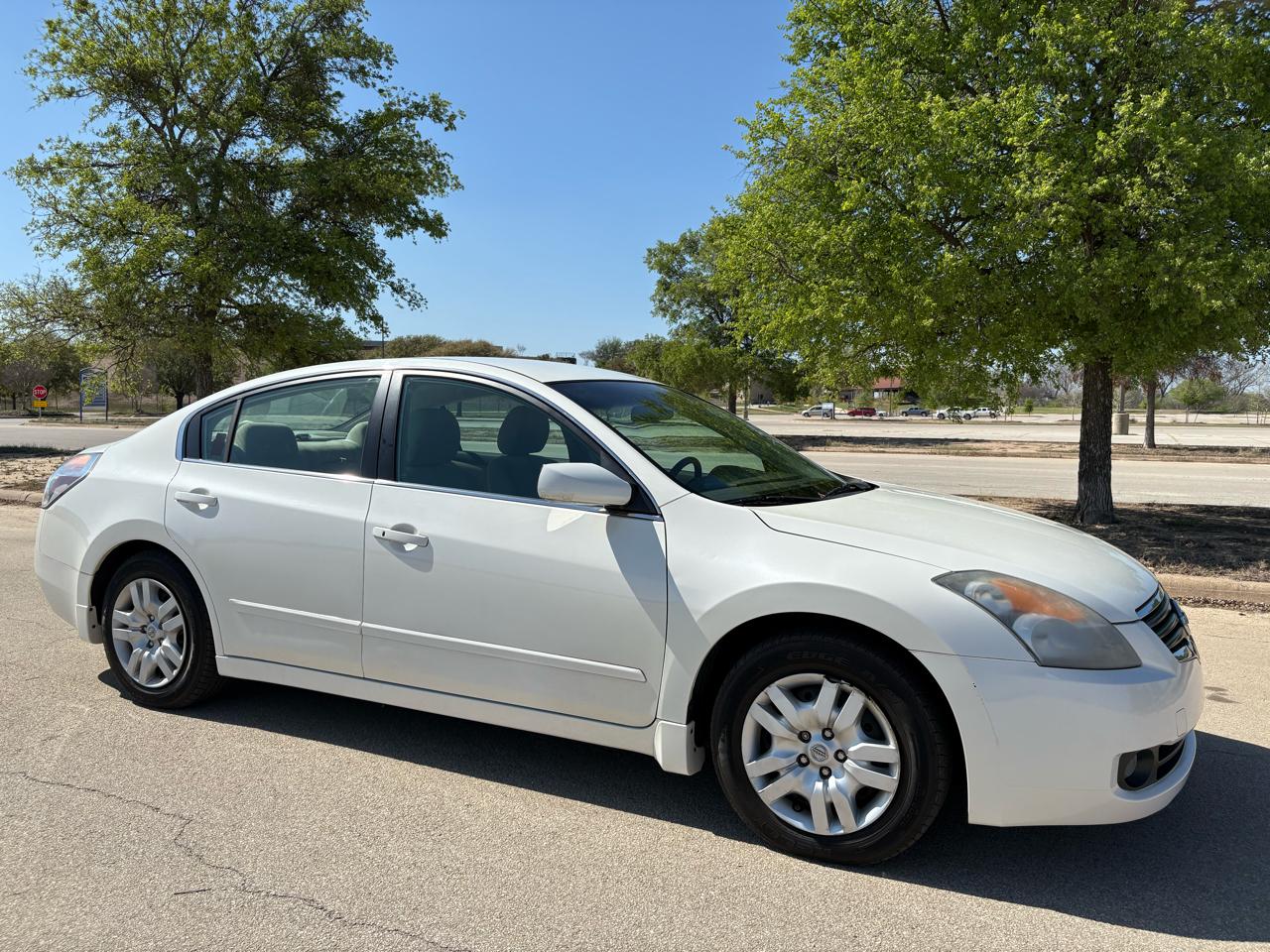 Nissan Altima  2009