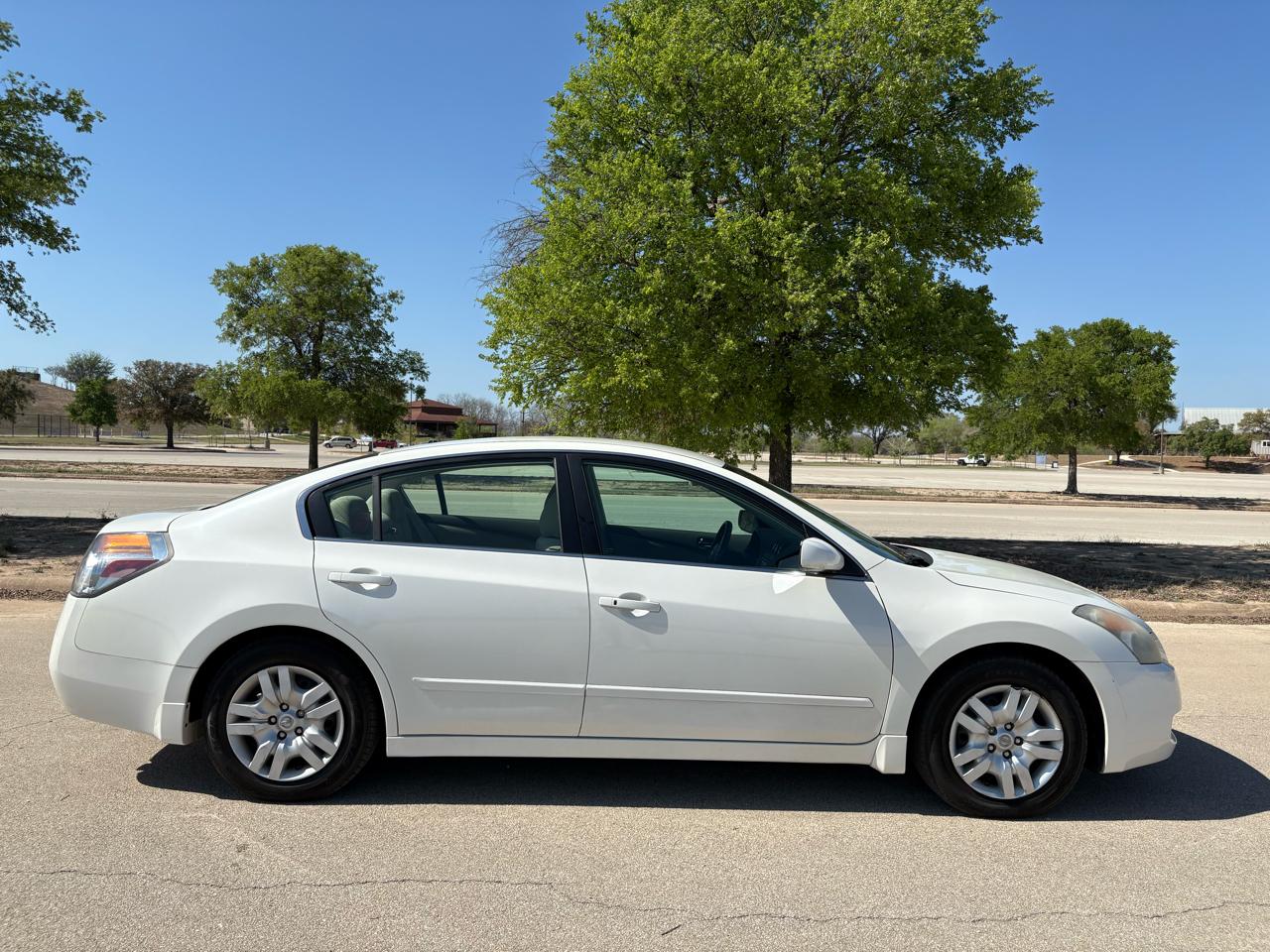 Nissan Altima  2009