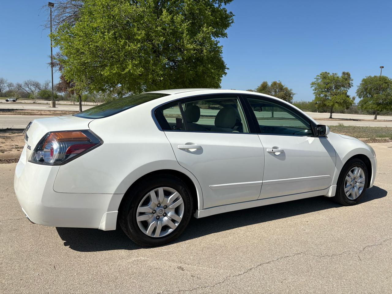 Nissan Altima  2009
