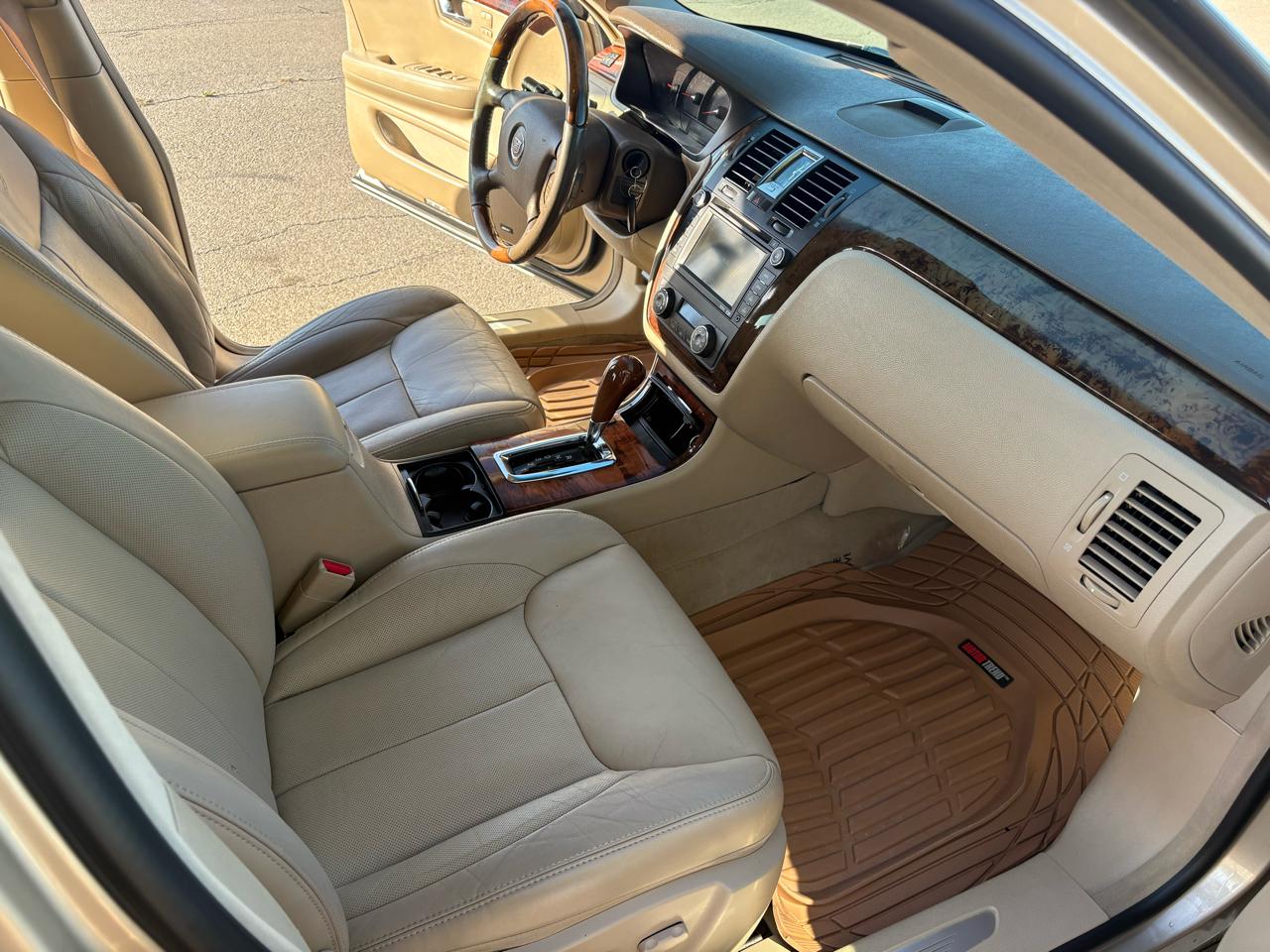 Cadillac DTS  2006