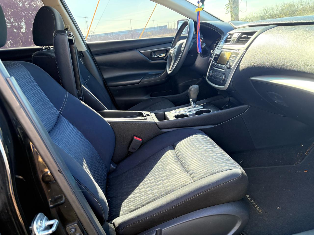 Nissan Altima 4dr Sdn I4 2.5 2016