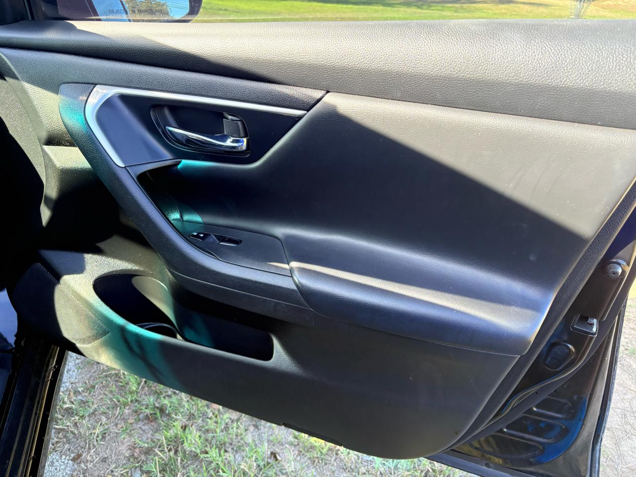 Nissan Altima 4dr Sdn I4 2.5 2016