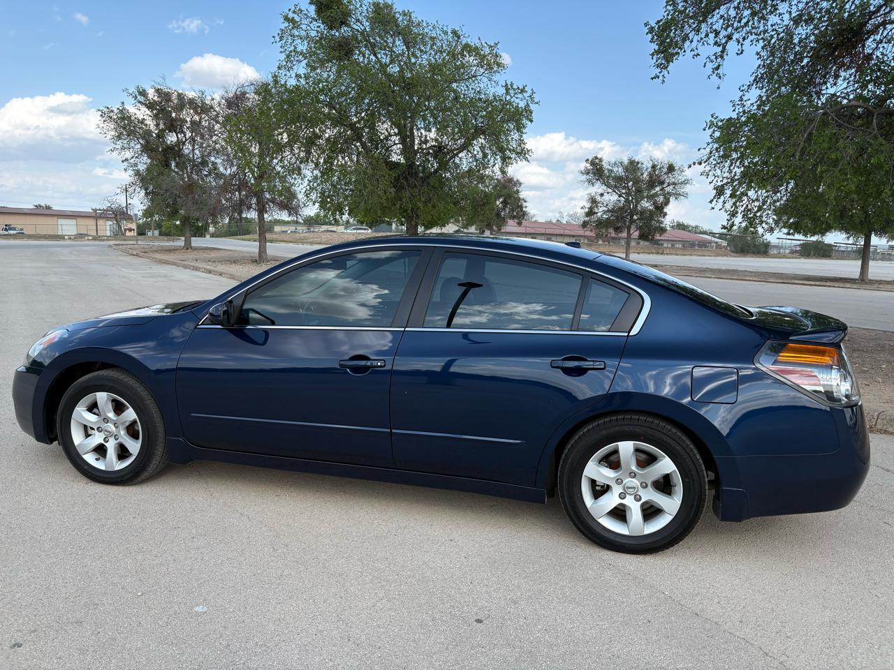 Nissan Altima  2009