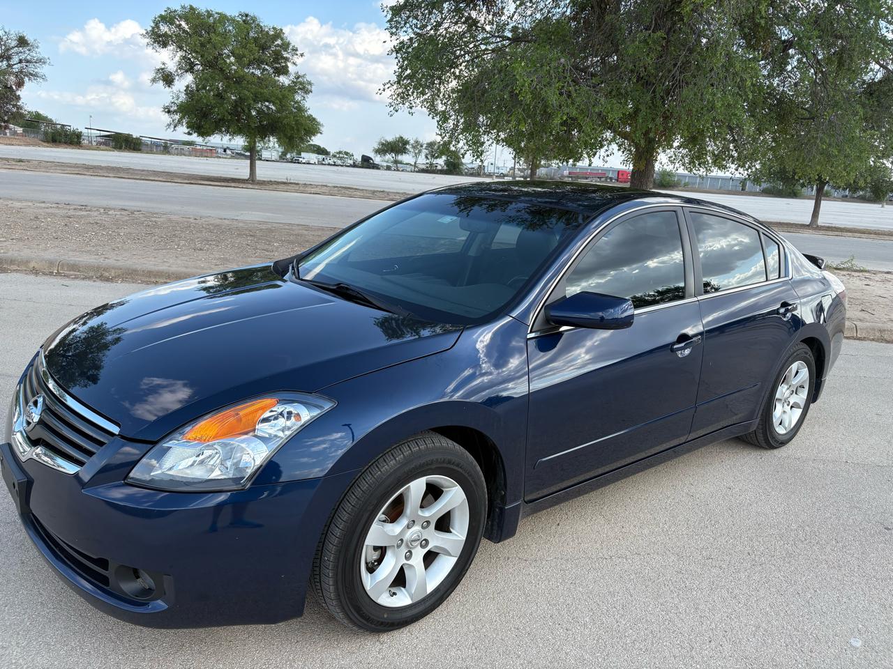 Nissan Altima  2009