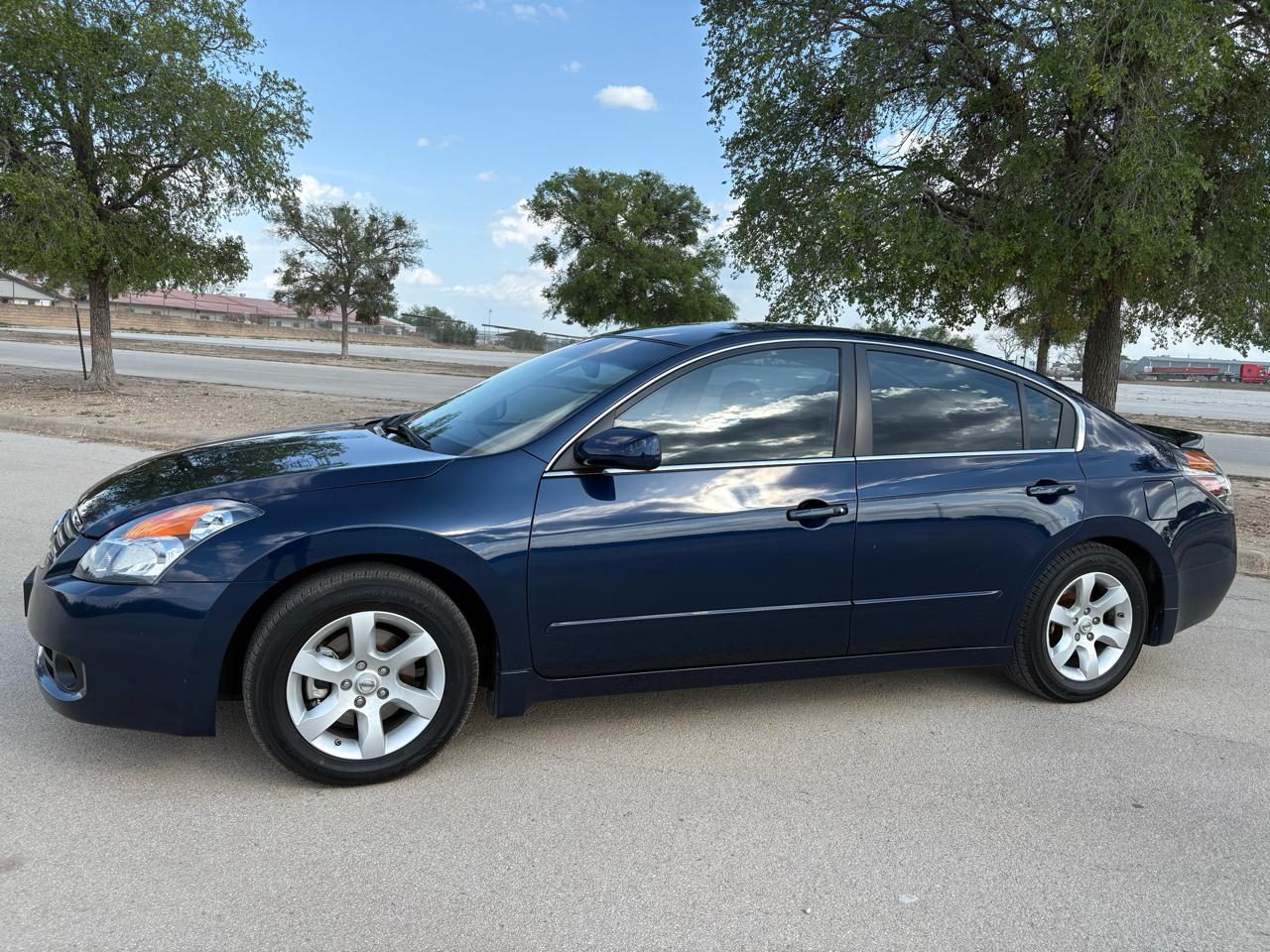 Nissan Altima  2009