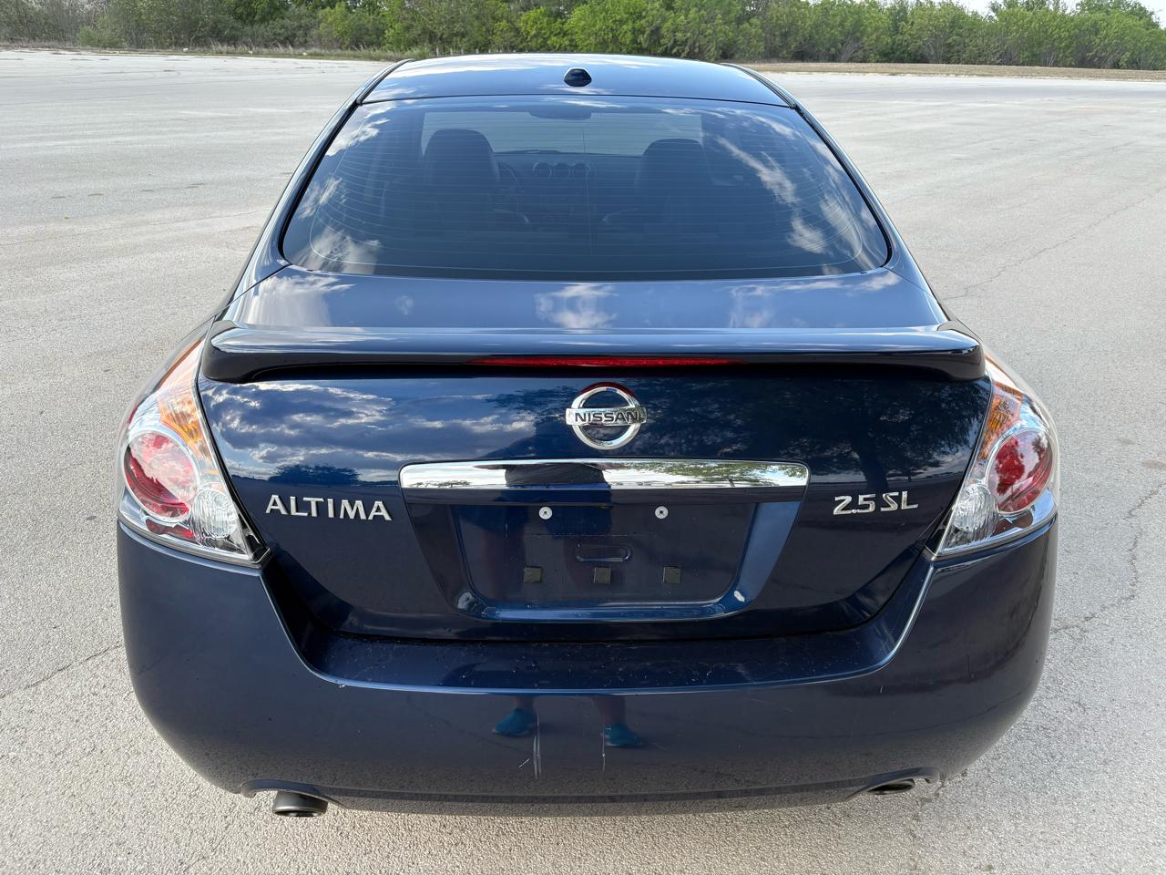 Nissan Altima  2009