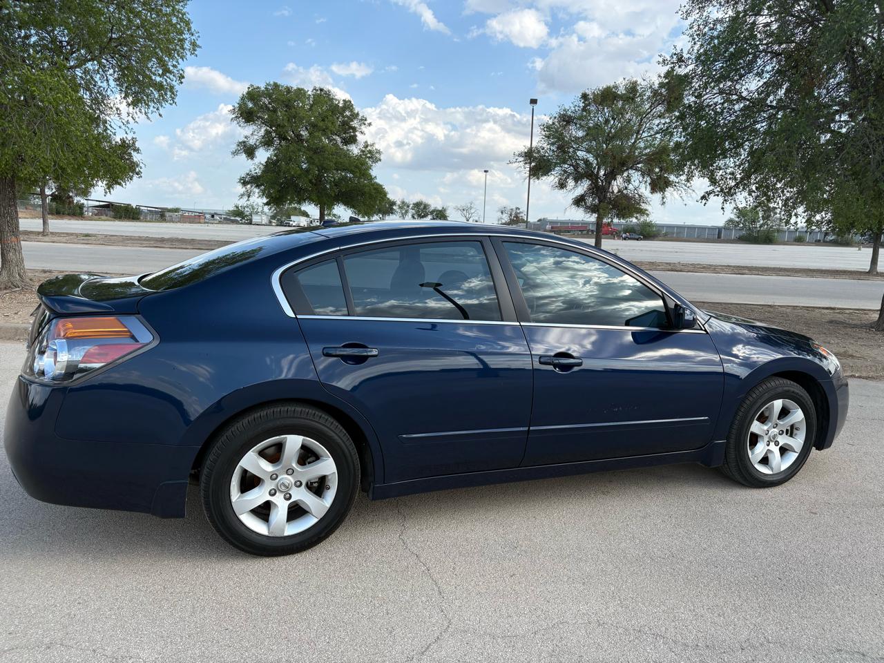 Nissan Altima  2009