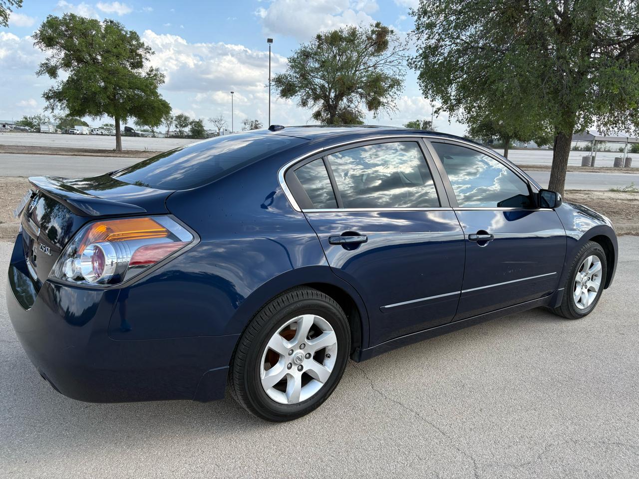 Nissan Altima  2009