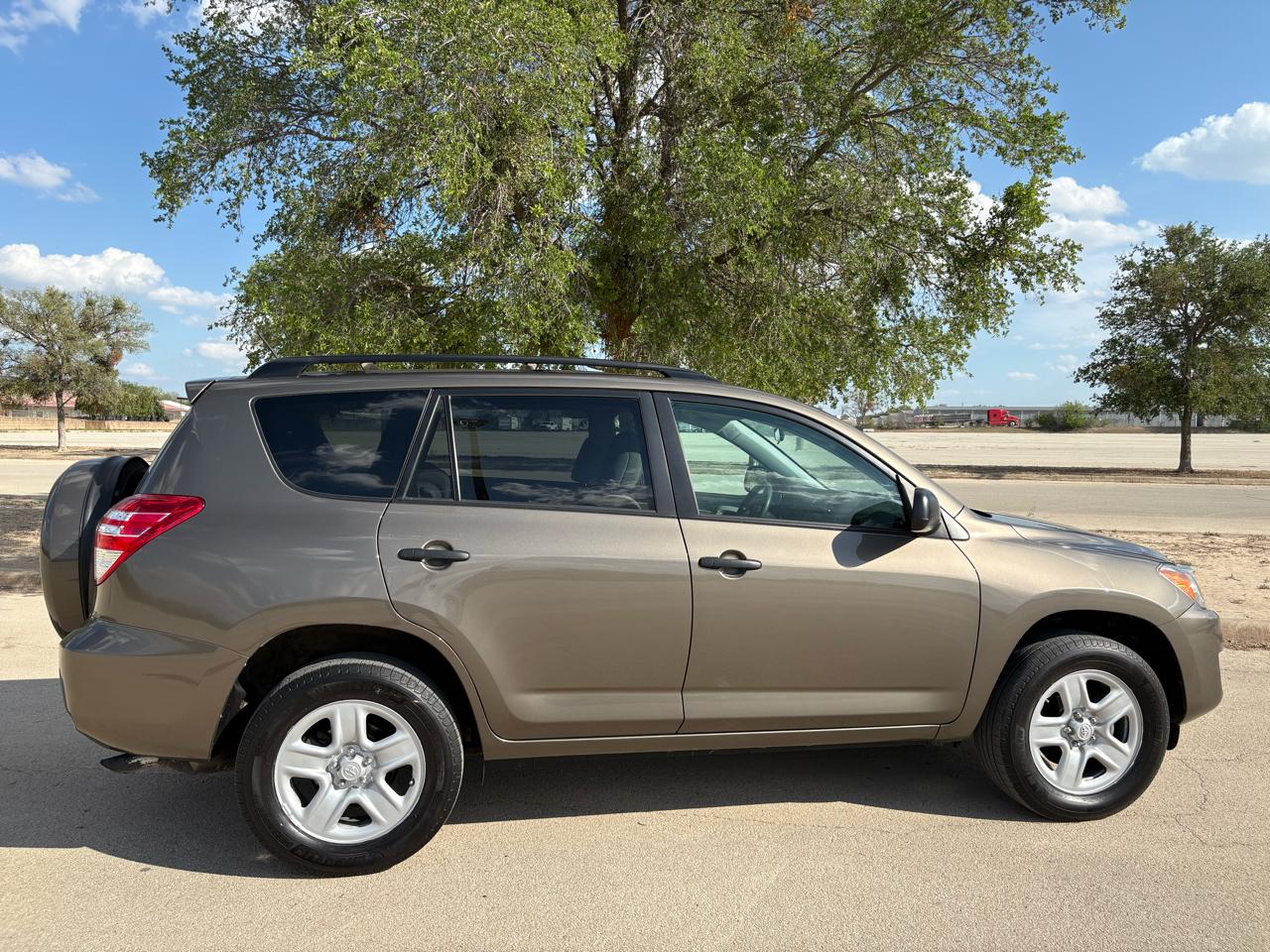 Toyota RAV4  2010