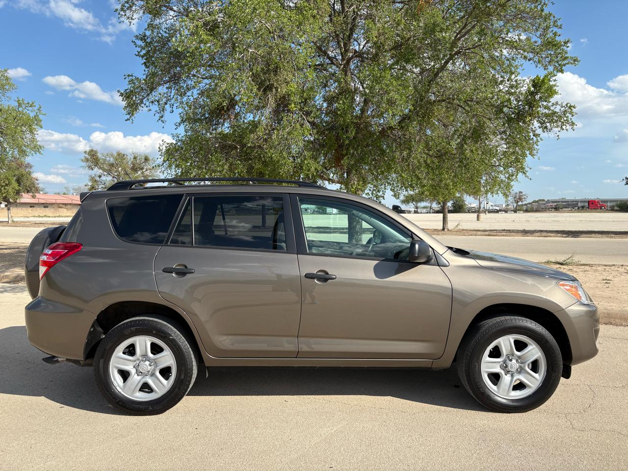 Toyota RAV4  2010