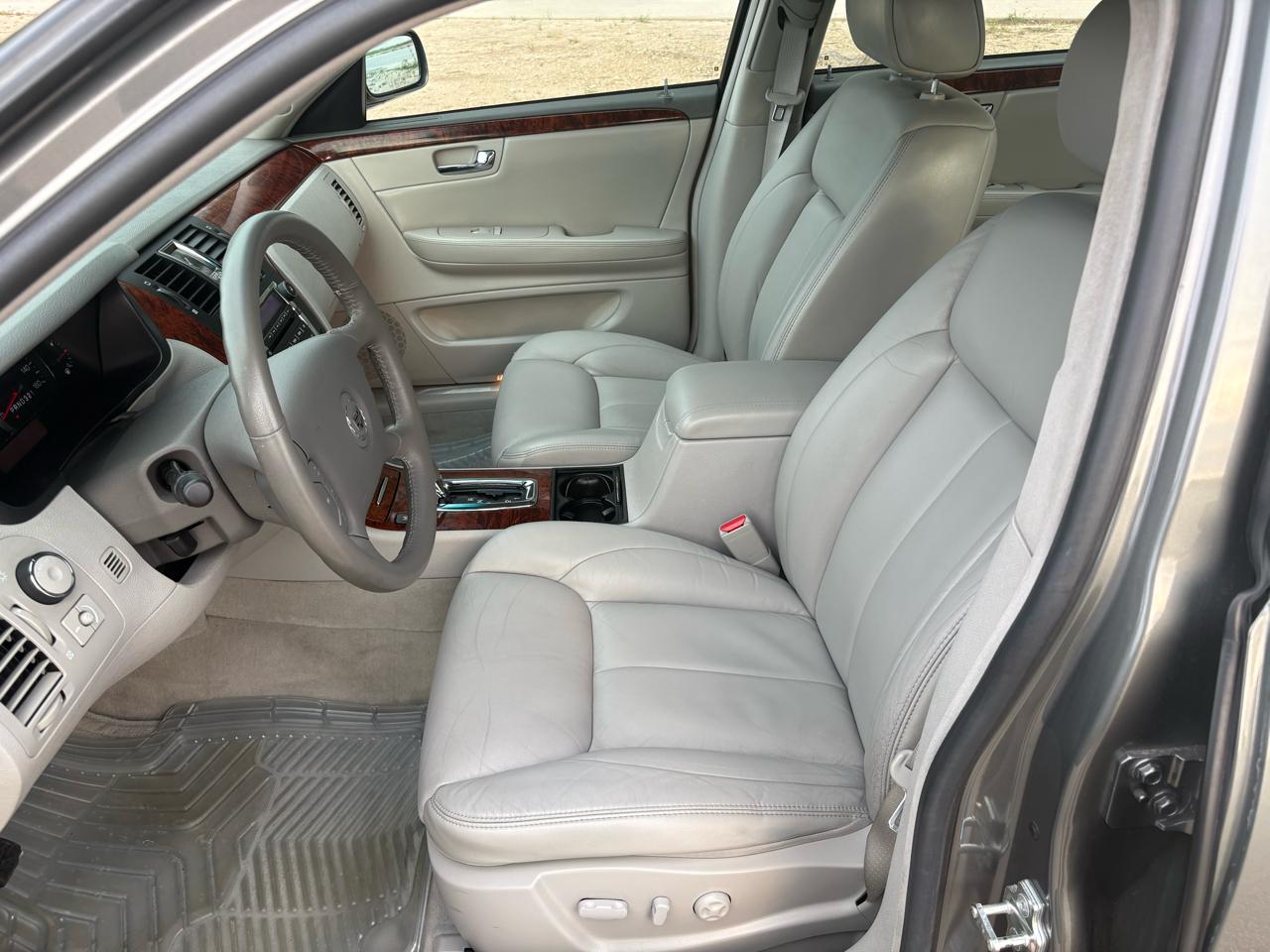 Cadillac DTS  2006