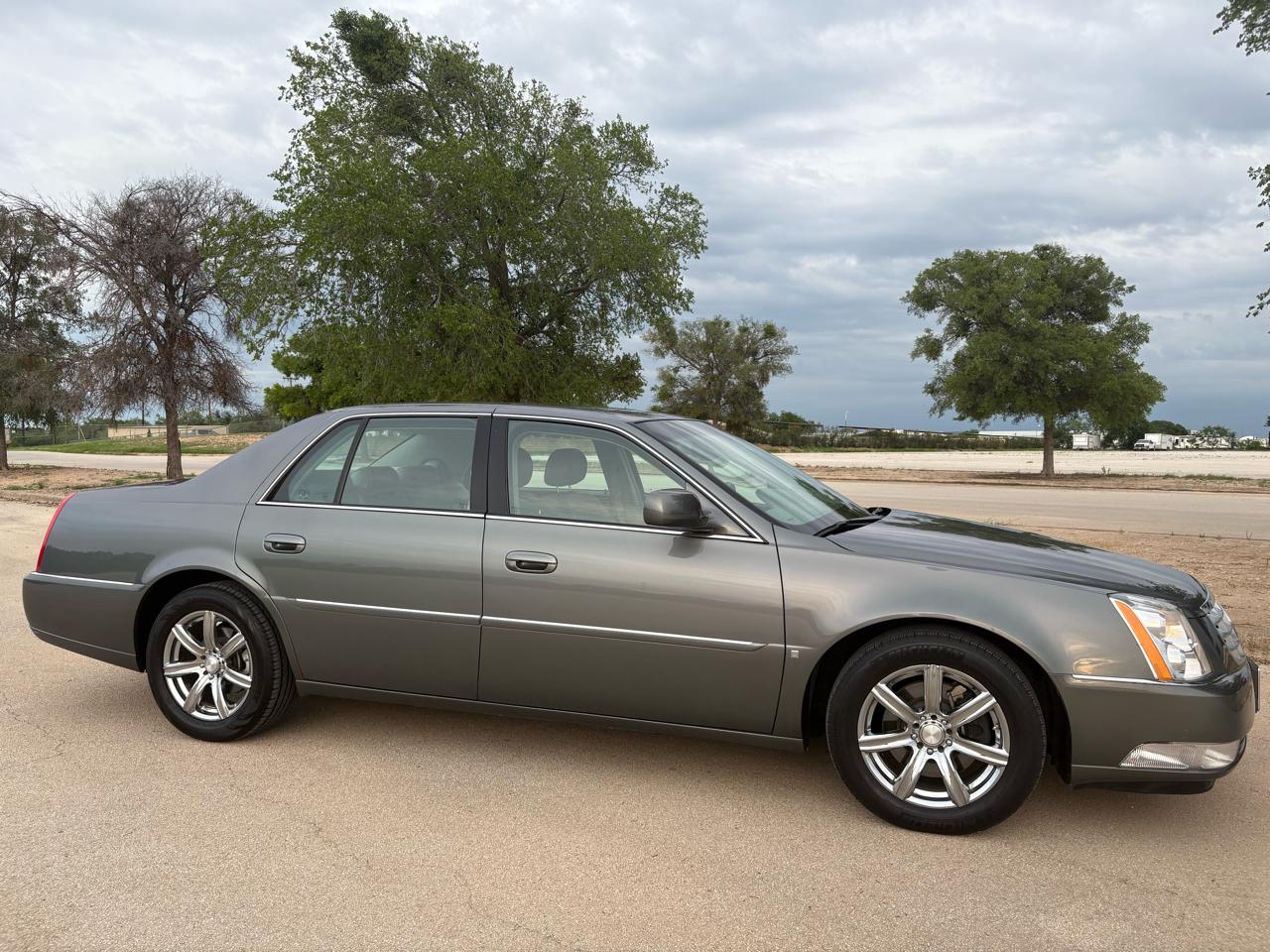 Cadillac DTS  2006