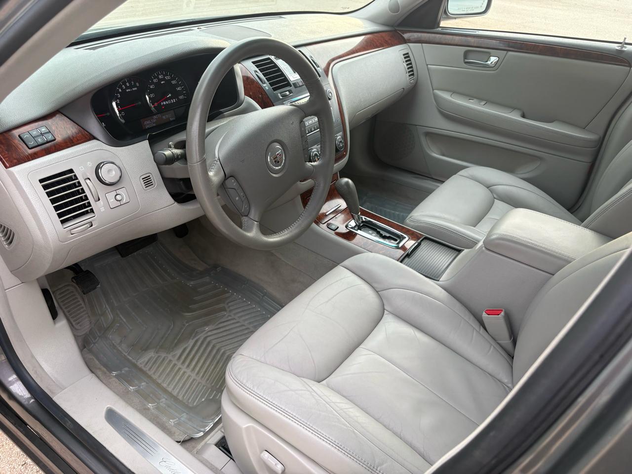 Cadillac DTS  2006