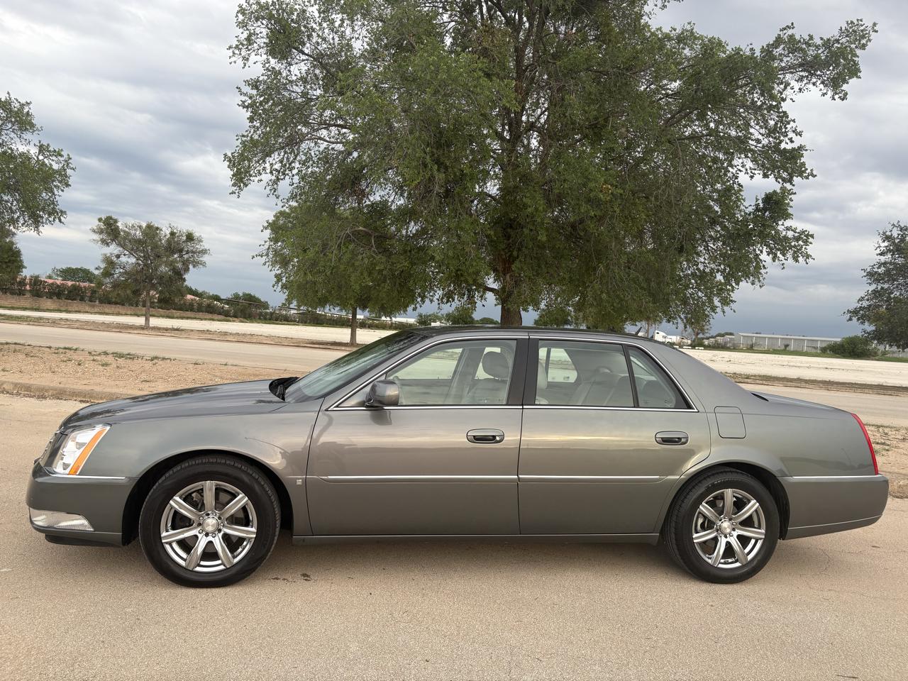Cadillac DTS  2006