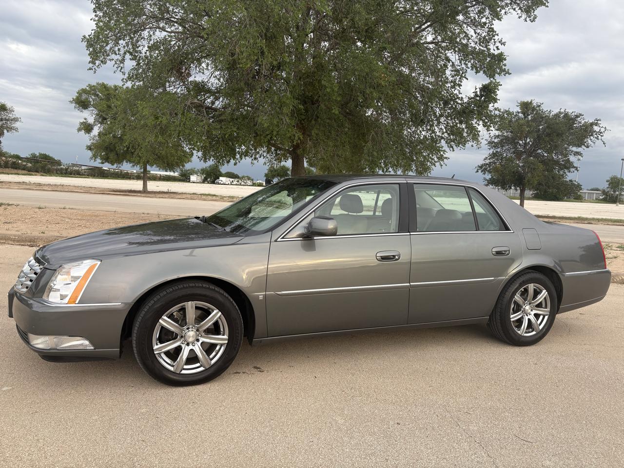 Cadillac DTS  2006