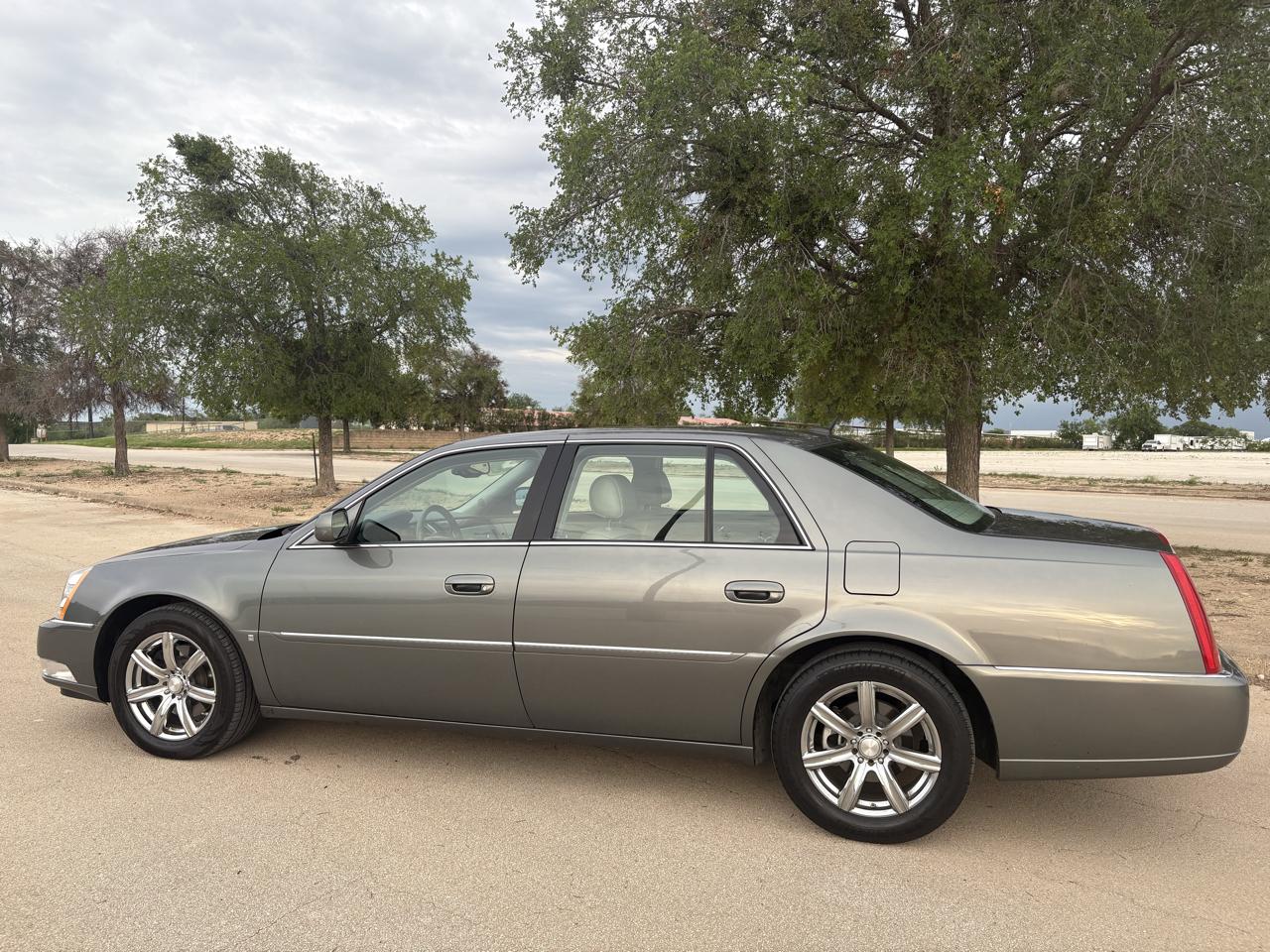 Cadillac DTS  2006