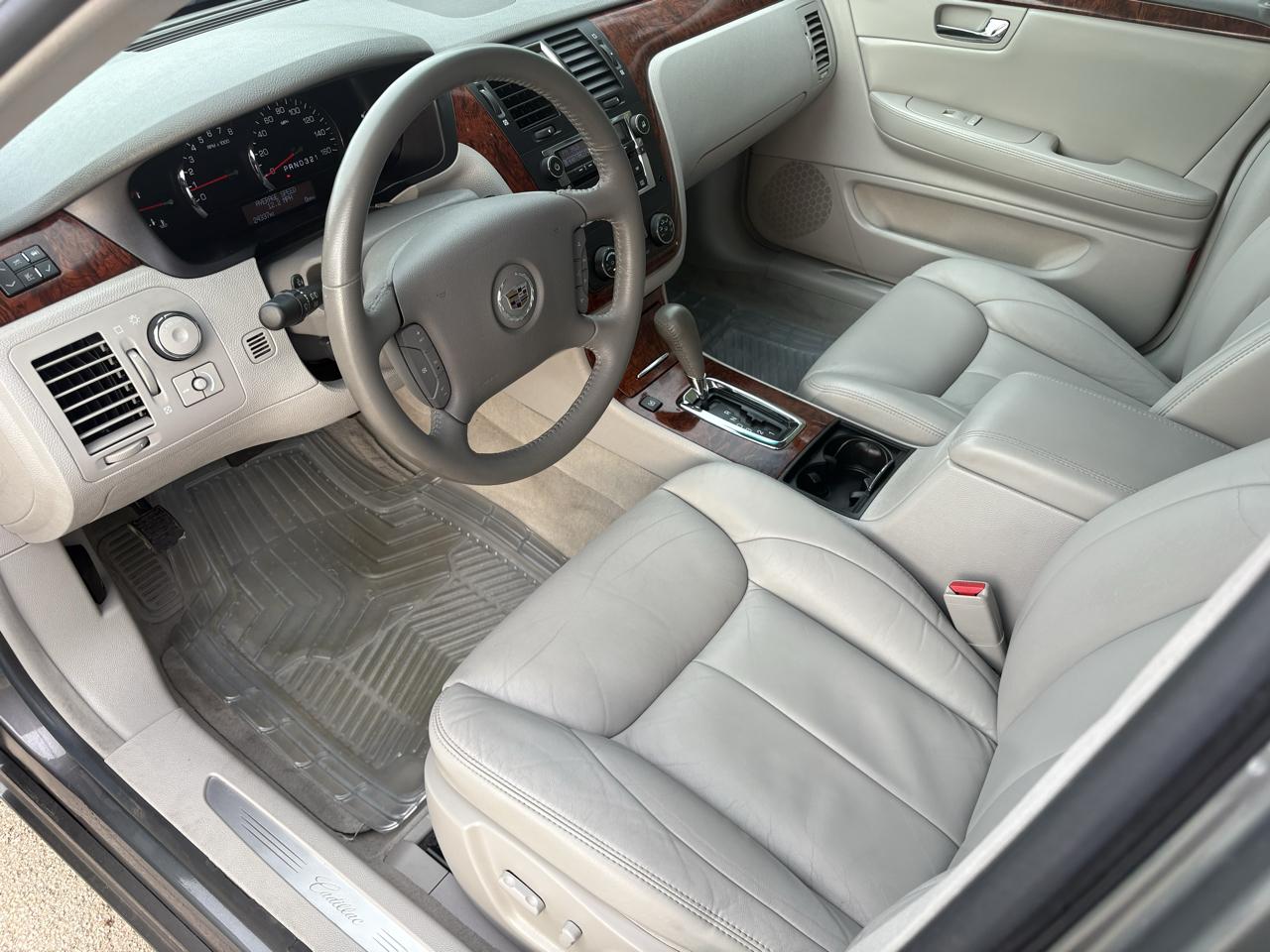 Cadillac DTS  2006