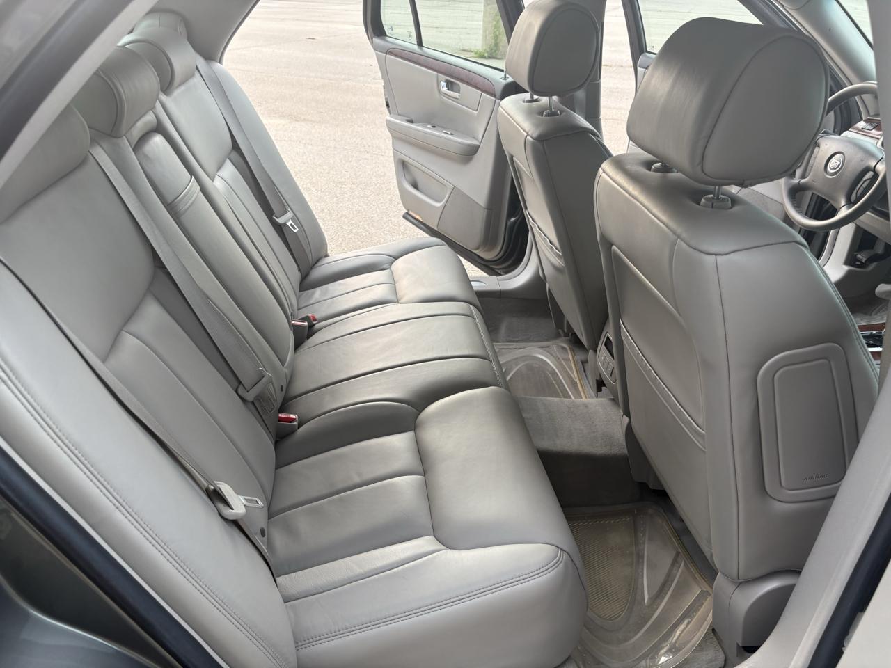 Cadillac DTS  2006
