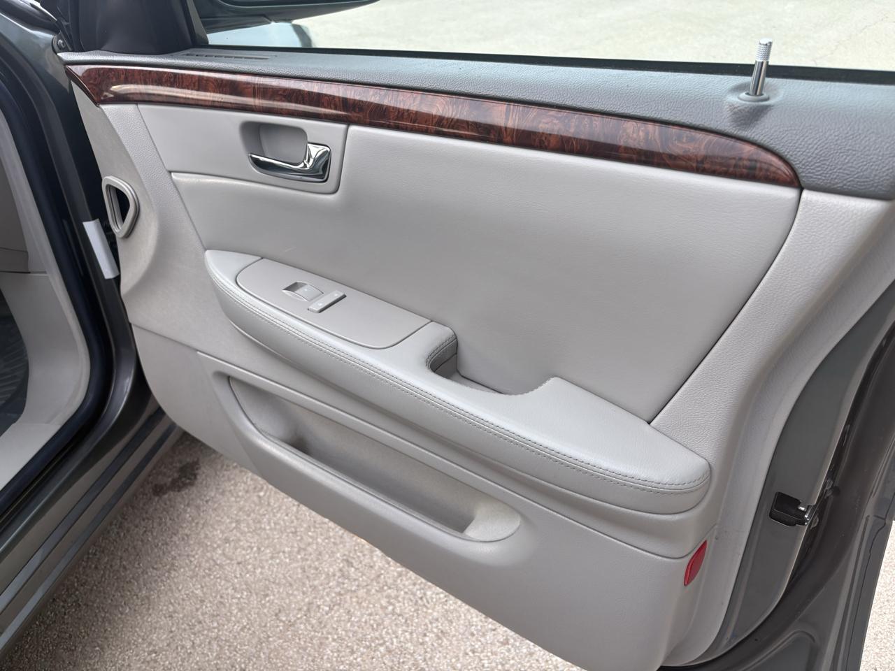 Cadillac DTS  2006