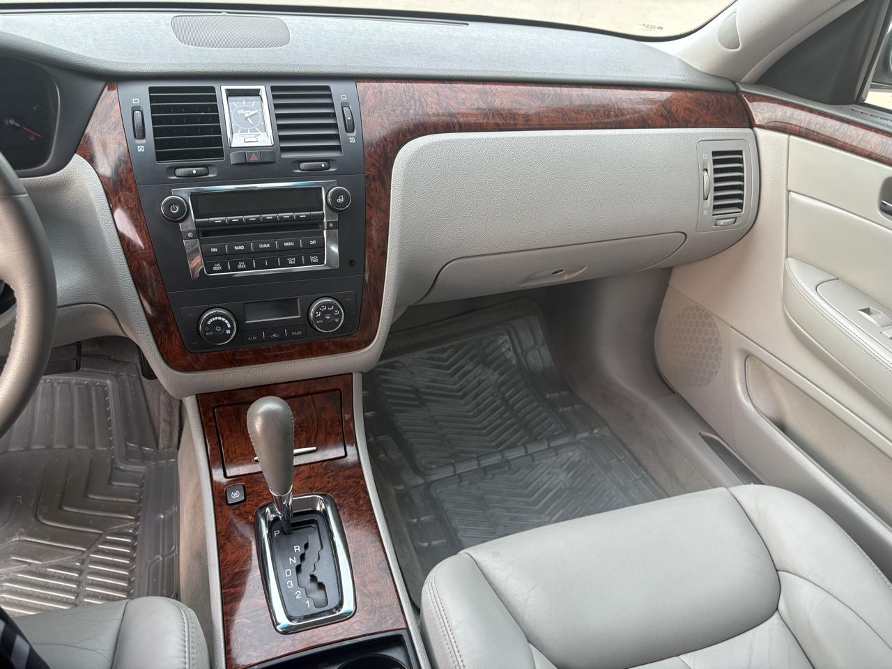 Cadillac DTS  2006