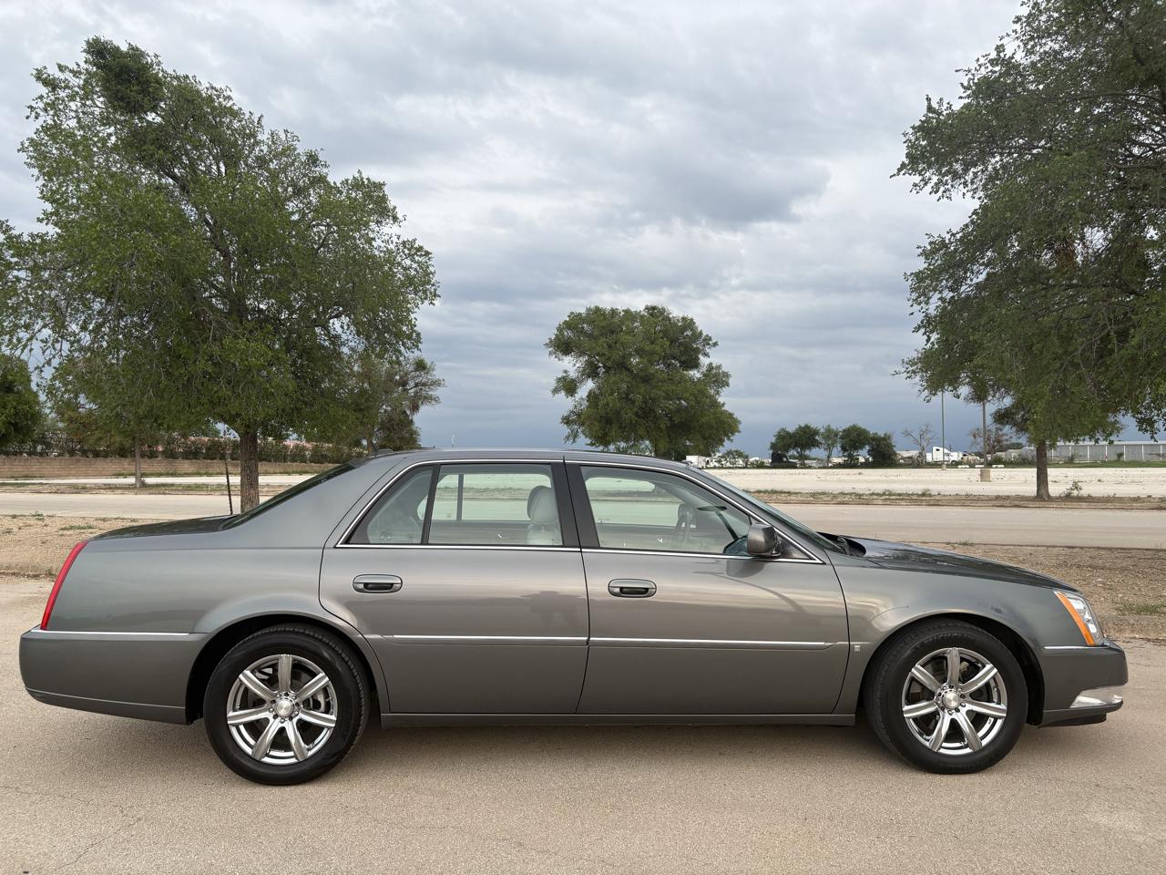 Cadillac DTS  2006