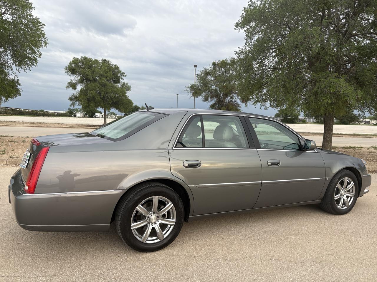 Cadillac DTS  2006