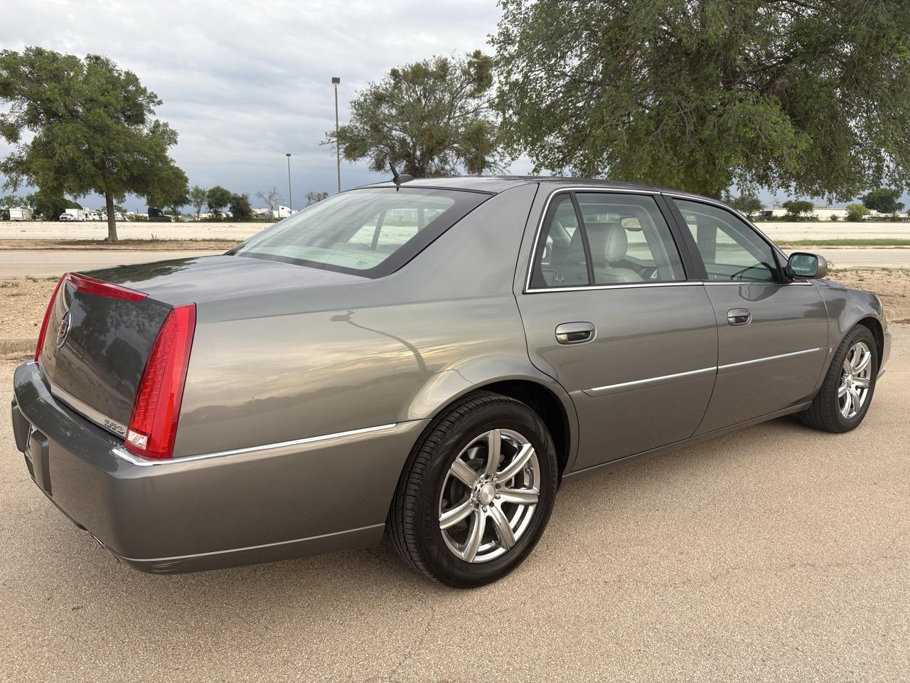 Cadillac DTS  2006