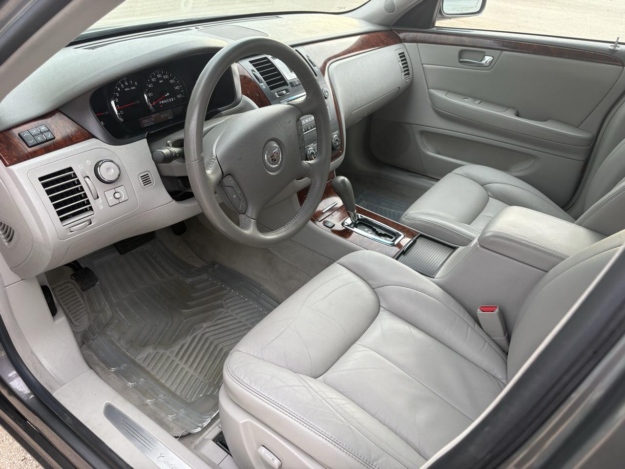 Cadillac DTS  2006