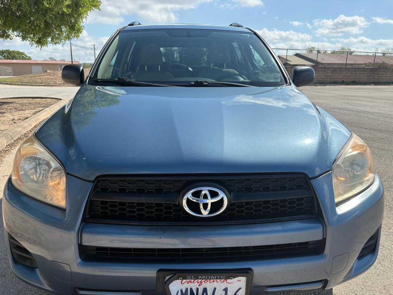 Toyota RAV4  2010