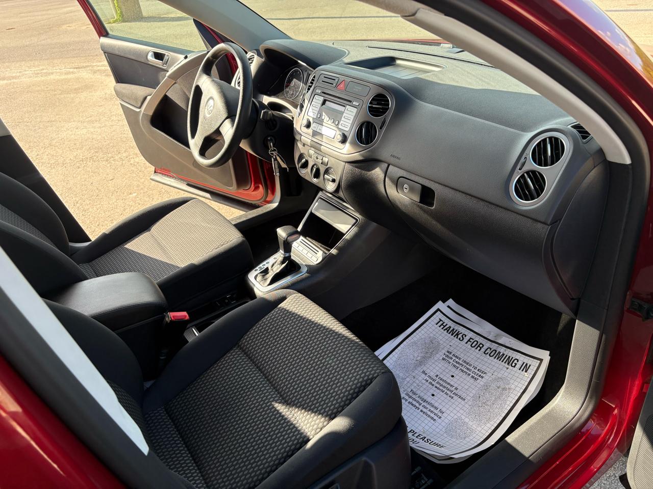 Volkswagen Tiguan  2010