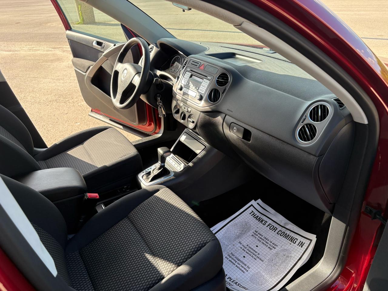 Volkswagen Tiguan  2010