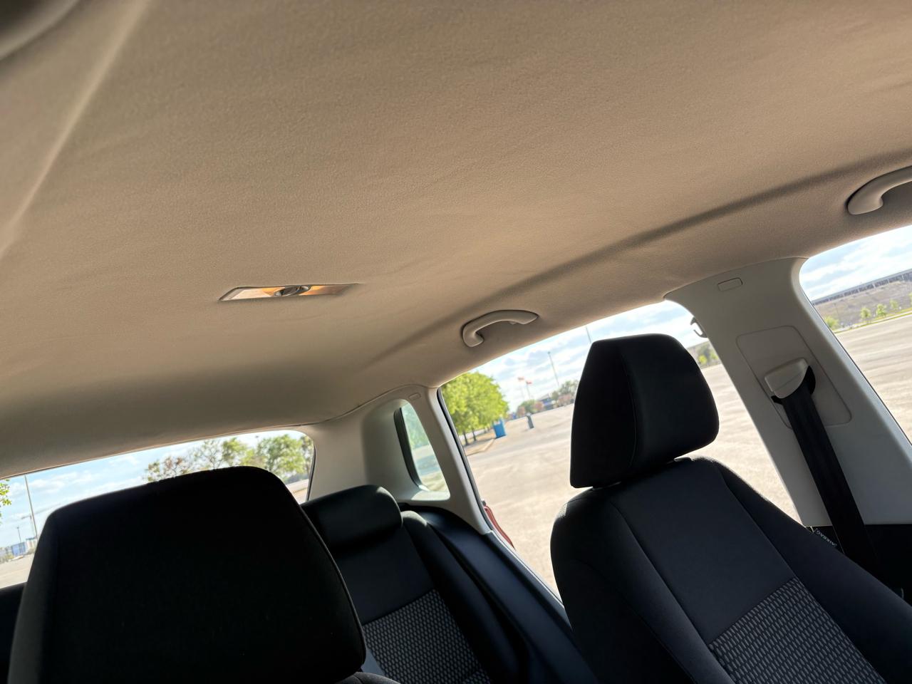 Volkswagen Tiguan  2010