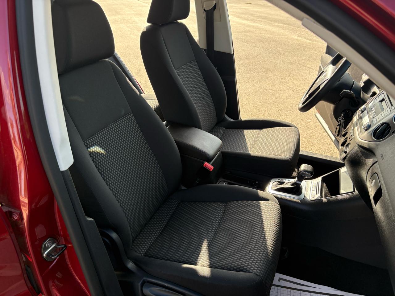 Volkswagen Tiguan  2010